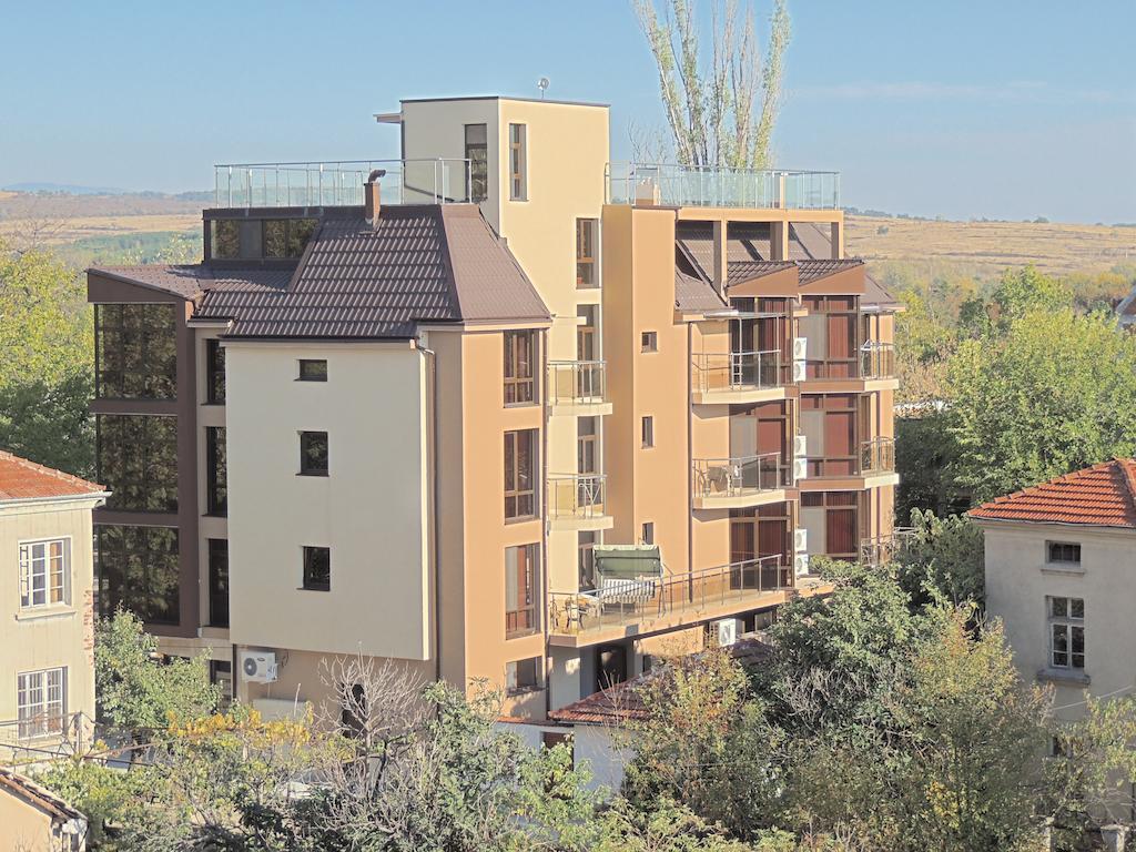 Apartments In Relax Complex Fantasy Hisarya Bagian luar foto
